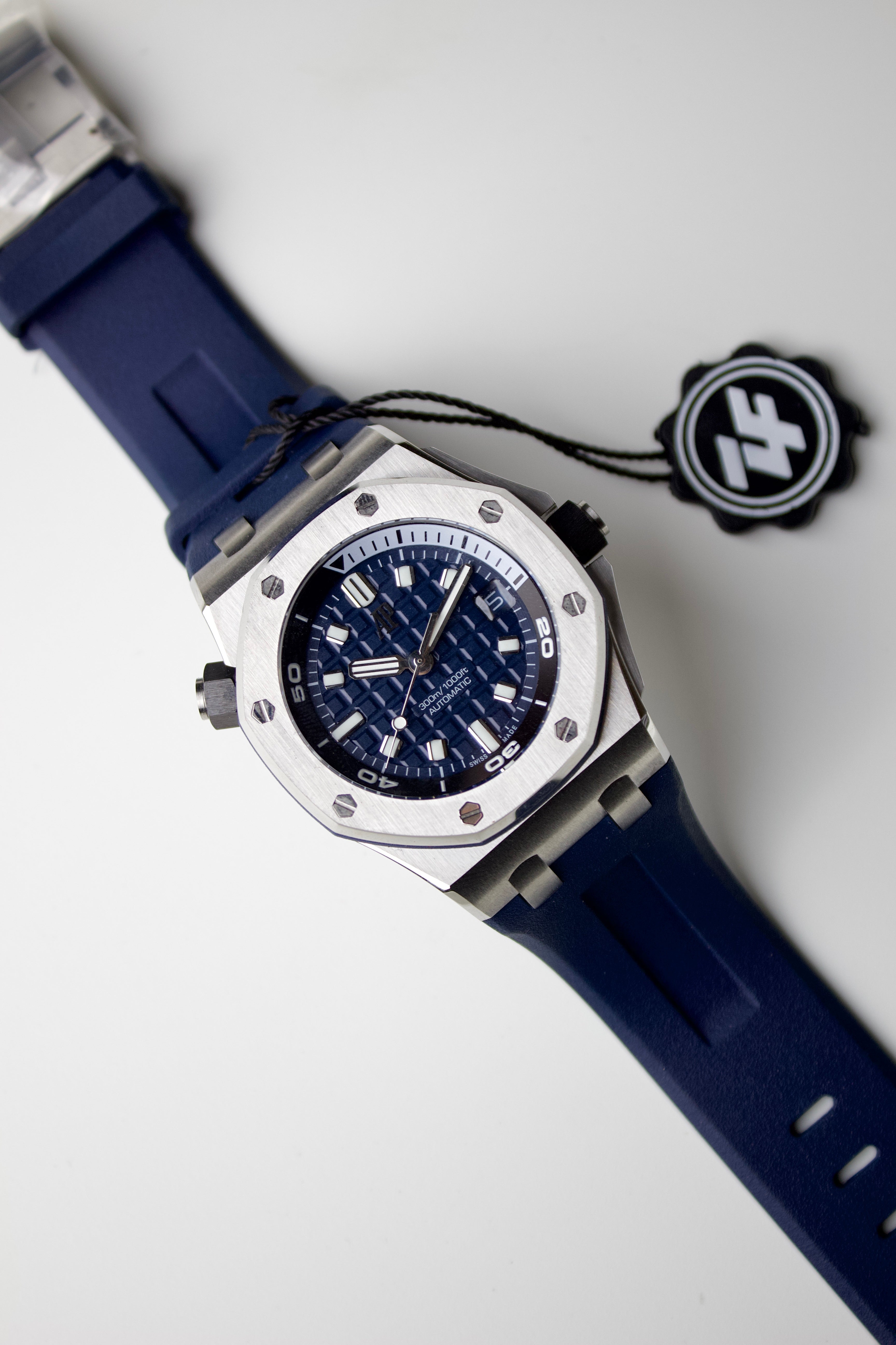 AUDEMARS PIGUET ROYAL OAK OFFSHORE DIVER BLUE DIAL