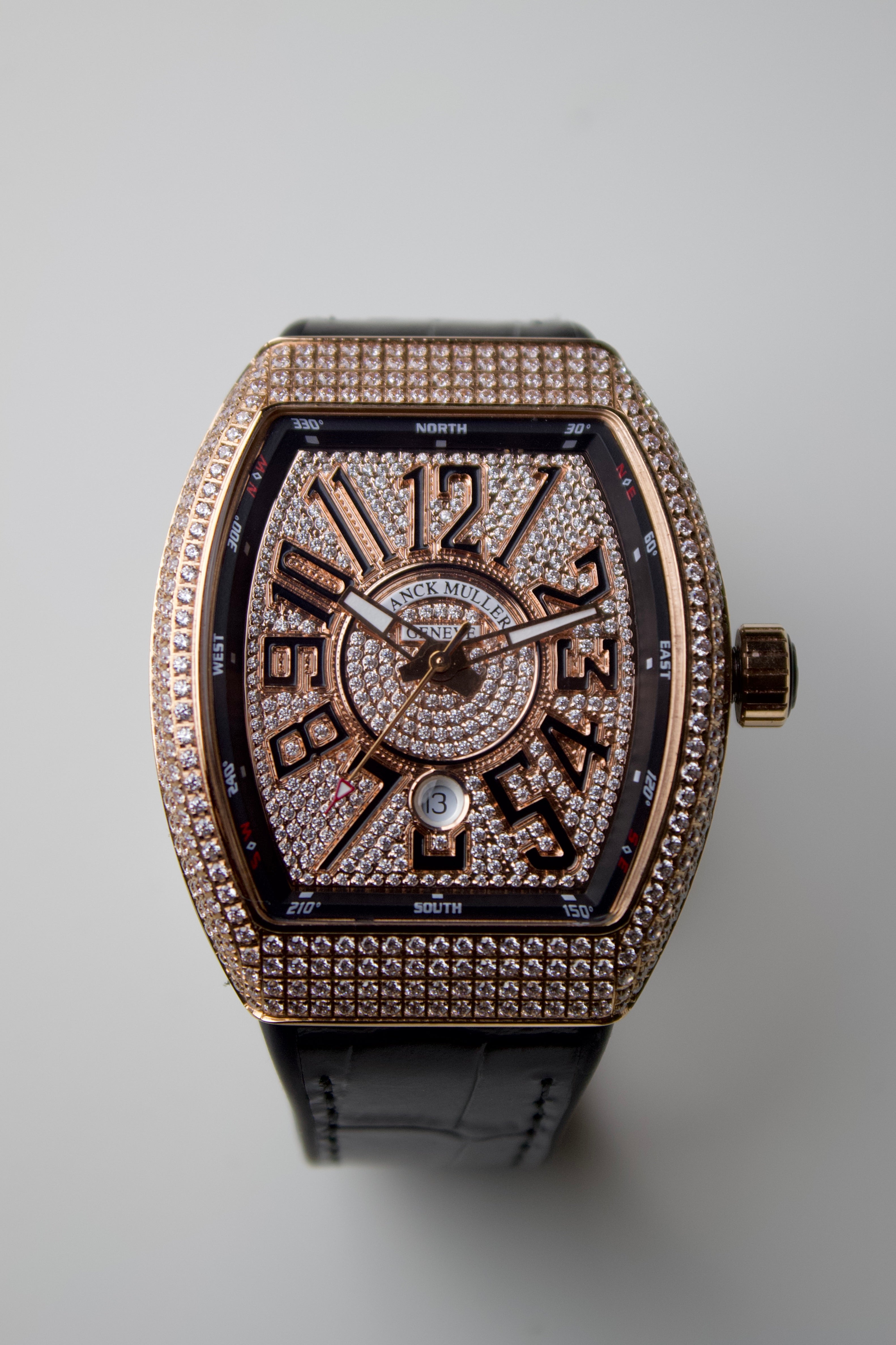 FRANCK MULLER VANGUARD FULL DIAMOND PAVÉ DIAL