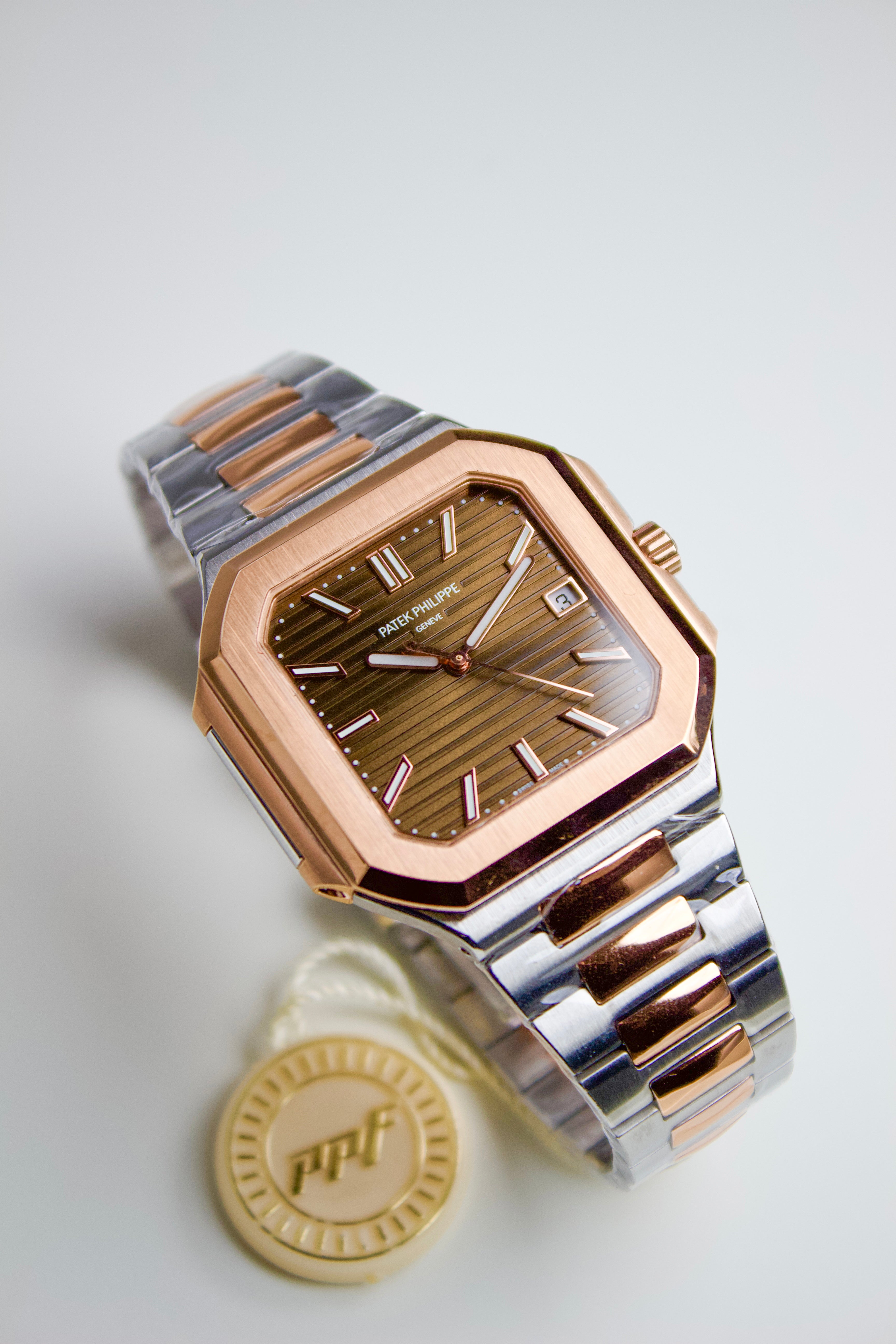 PATEK PHILIPPE NAUTILUS 5811 TWO-TONE BROWN GRADIENT DIAL