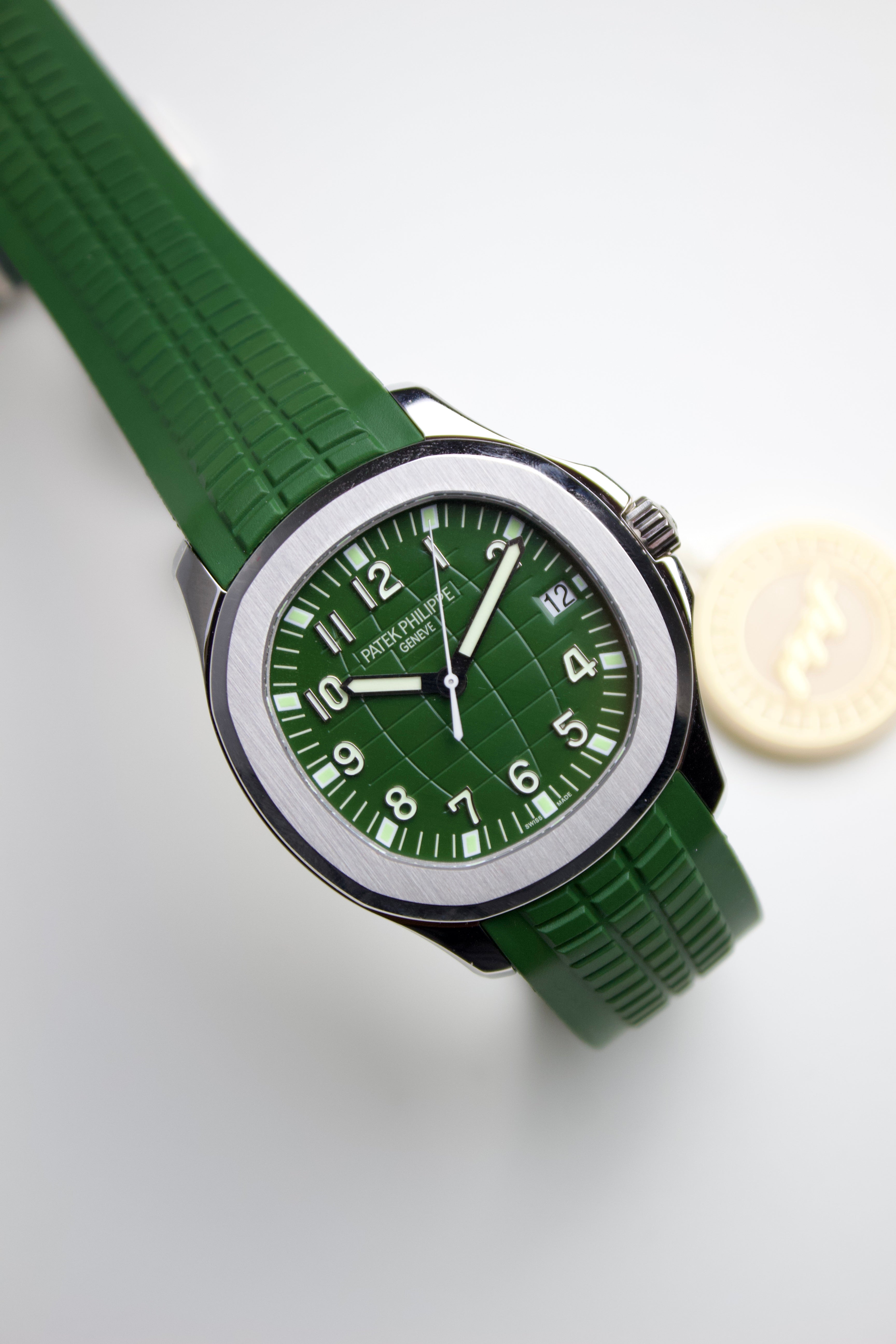 PATEK PHILIPPE AQUANAUT STAINLESS STEEL GREEN DIAL