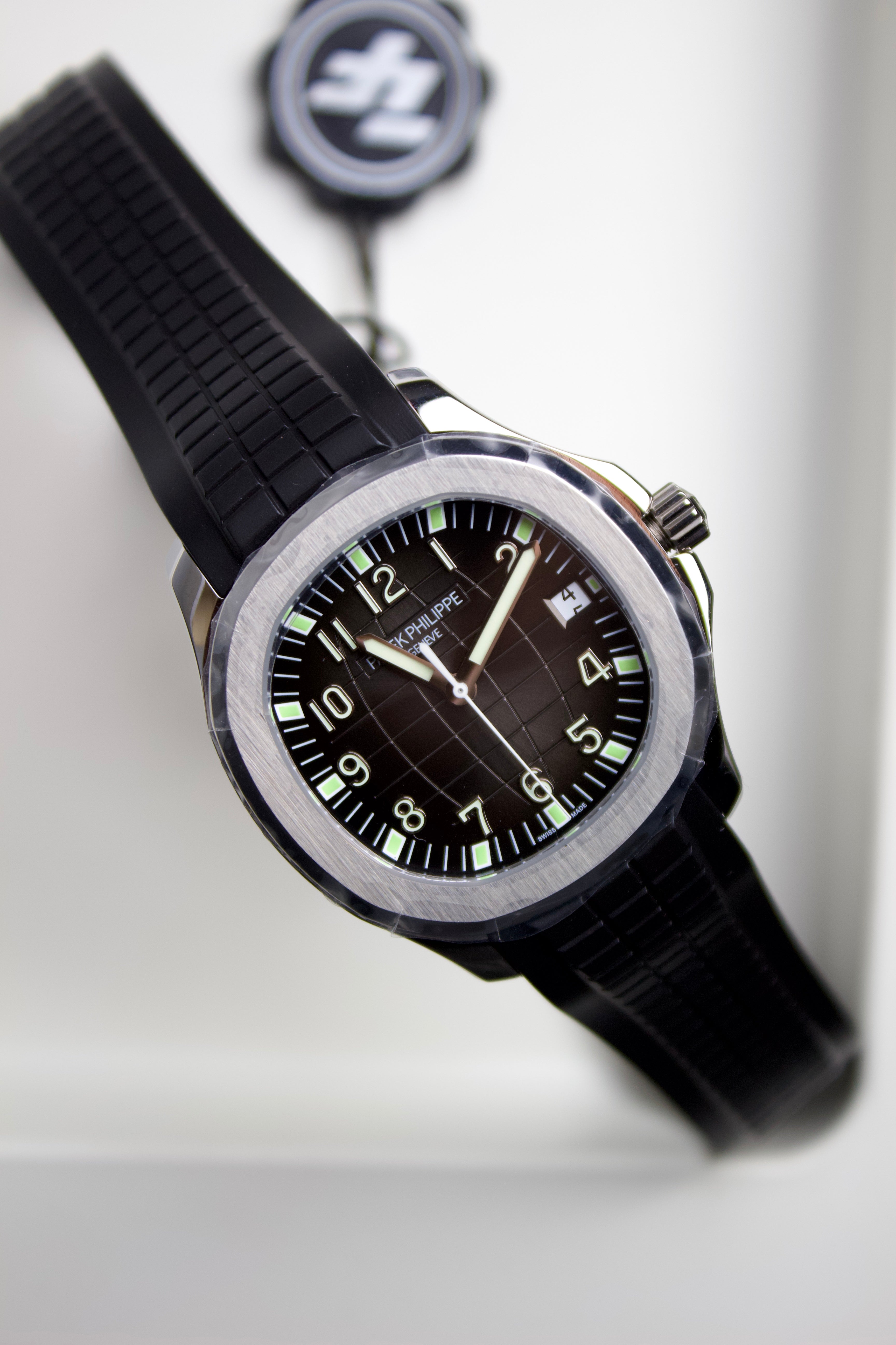 PATEK PHILIPPE AQUANAUT STAINLESS STEEL BLACK DIAL